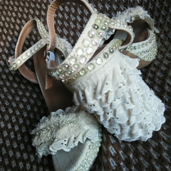 Ladies Shoes - Picture 6 of 6